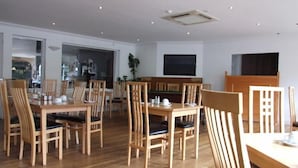Unclassified image, 5 of 15, button - The Inn on the Loch (Dumfries)
