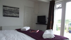 Unclassified image, 4 of 15, button - The Inn on the Loch (Dumfries)
