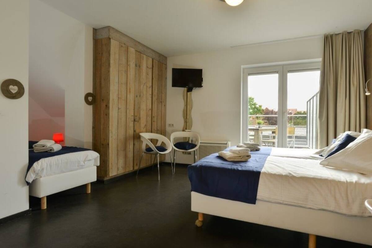 Double Room, Balcony