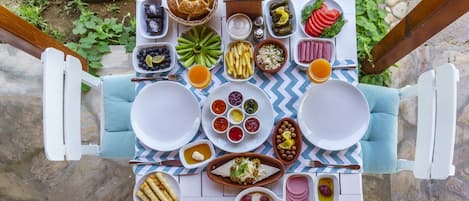 Ilmainen päivittäinen täysi aamiainen