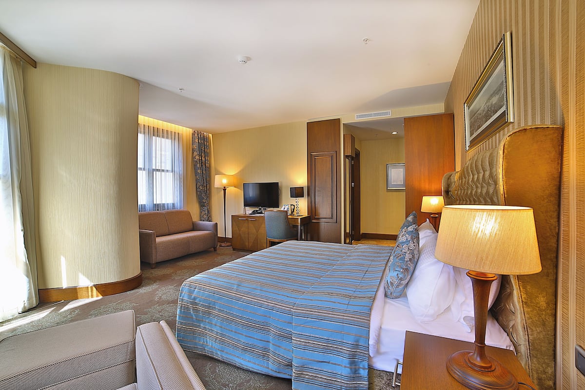 1 habitación, ropa de cama de alta calidad y minibar