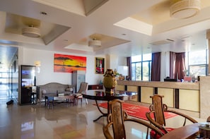 Lobby sitting area - Nanjing Hotel (Kampala)