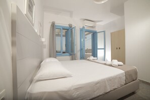 Superior-Haus | Individuell dekoriert, individuell eingerichtet, Schreibtisch