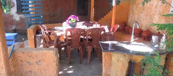 Thisara Guest Hotel Rooms