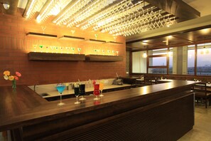 Bar (on property) - Icon Business by Bhagini  (Bengaluru)