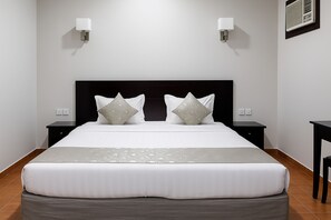 Espace de travail pour ordinateur portable, rideaux occultants