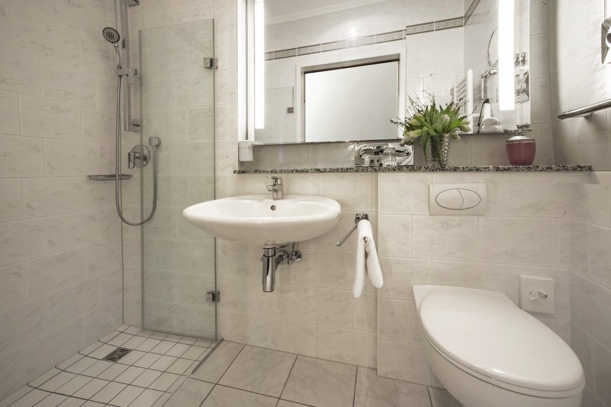 single room, balcony, sea view | bathroom | free toiletries, hair dryer, bathrobes, slippers