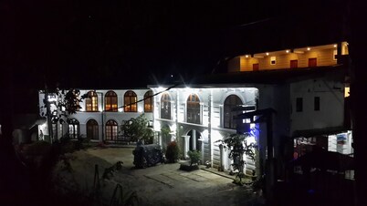 River View Wathsala Inn