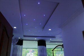Interior - River View Wathsala Inn (Nallathanniya)