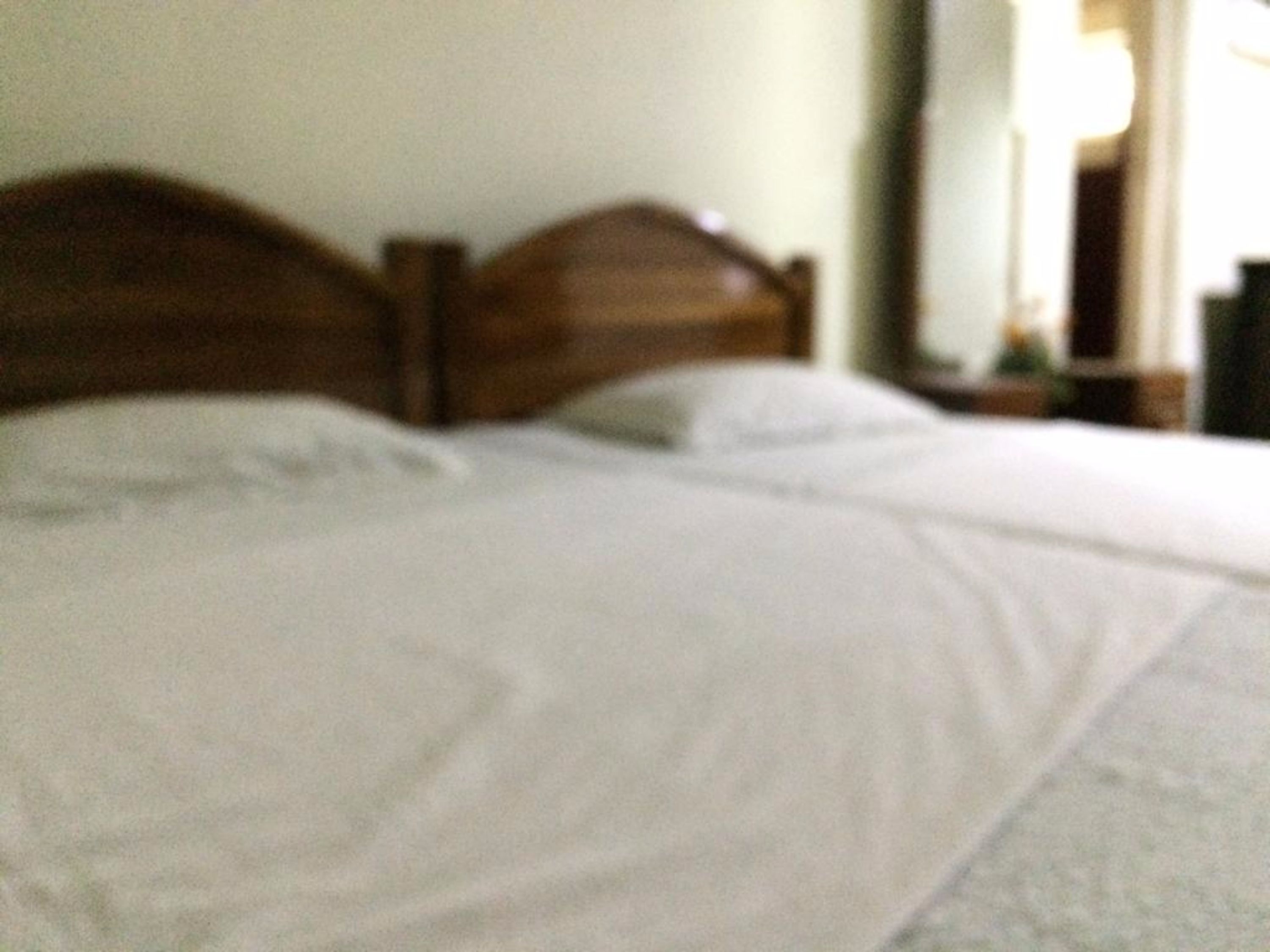 Desk, soundproofing, cribs/infant beds, free WiFi