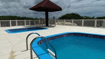 Outdoor pool, pool loungers