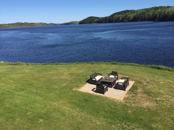 Water view - Machias River Inn (Machias)