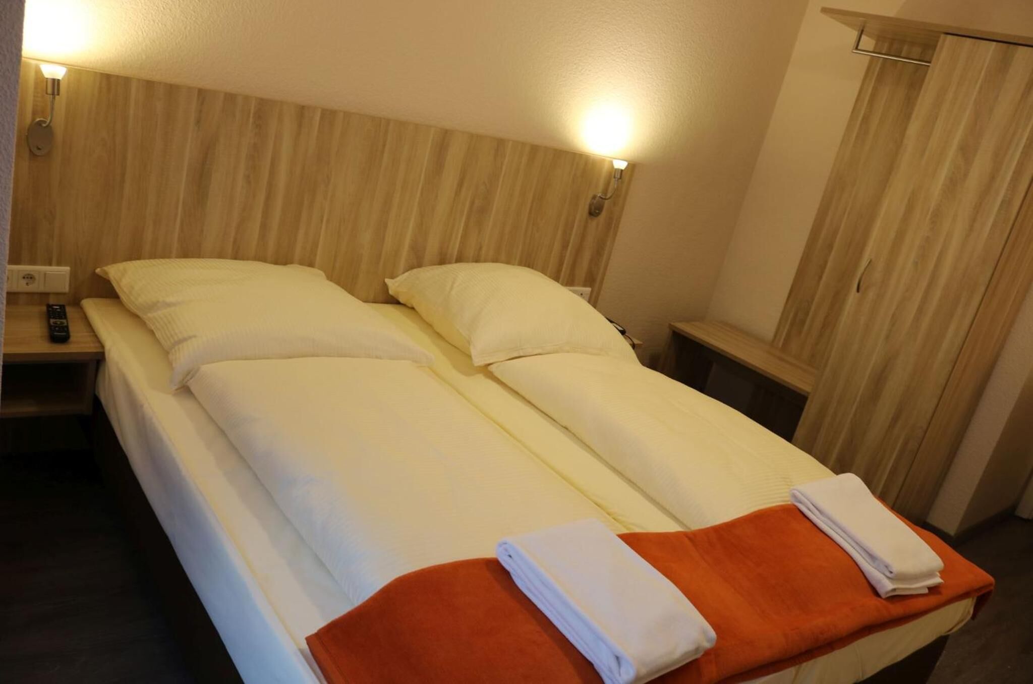 minibar, in-room safe, desk, free wifi