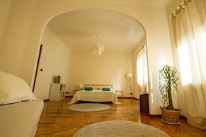 Rollaway beds, free WiFi