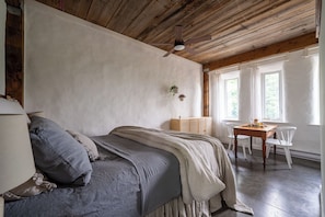 Ropa de cama de alta calidad, wifi gratis y ropa de cama 
