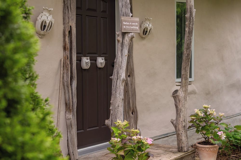 Owl's Nest Suites