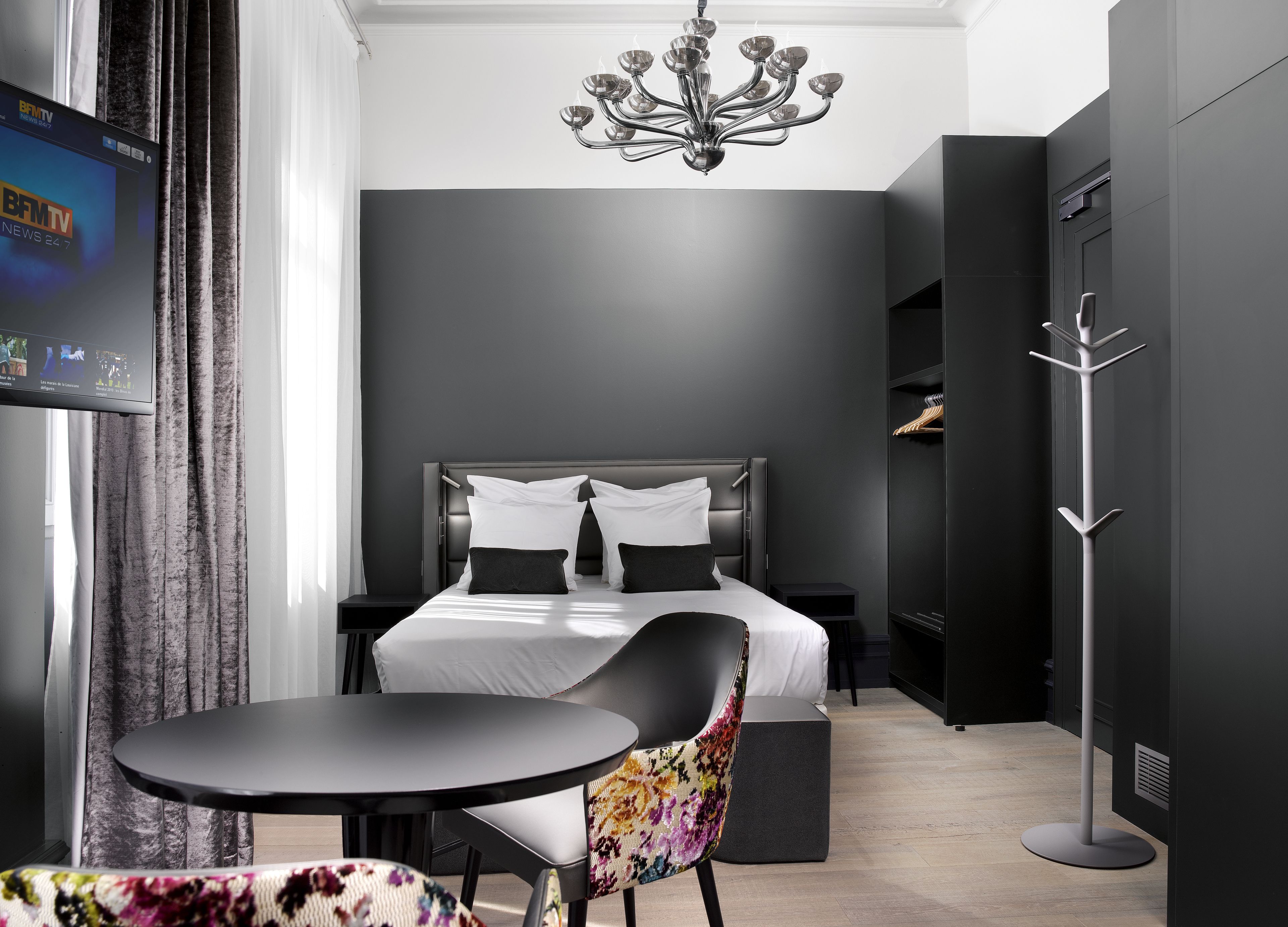 deluxe studio | premium bedding, in-room safe, individually decorated, desk