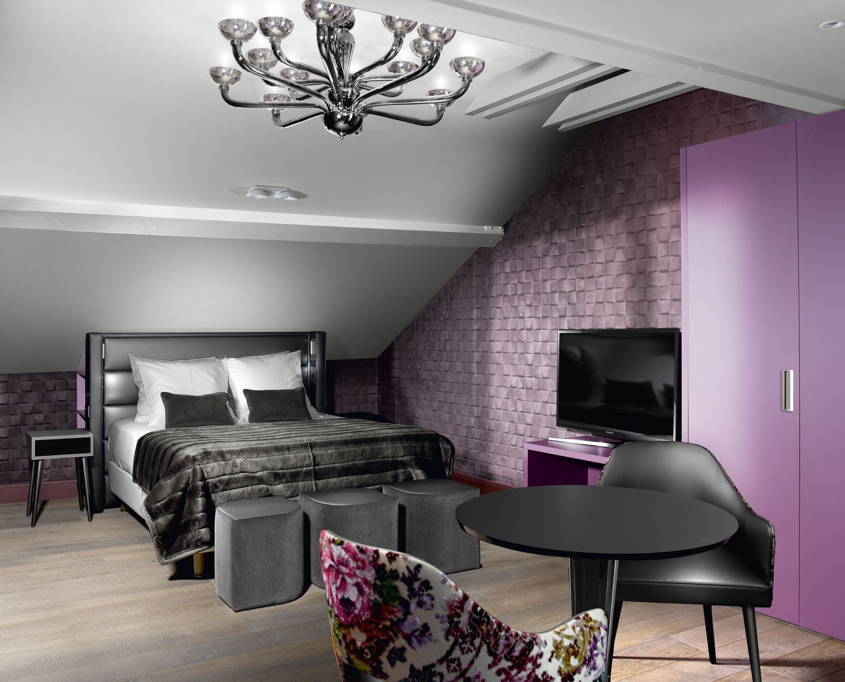 premium bedding, in-room safe, individually decorated, desk