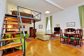 Huoneisto, 1 makuuhuone (Via dei Balestrari, 43) | Oleskelualue | Taulutelevisio