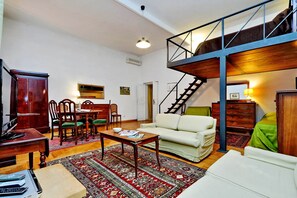 Apartment, 1 Bedroom (Via dei Balestrari, 43) | Living area - Lappartamento - Piazza Navona Area (Rome)