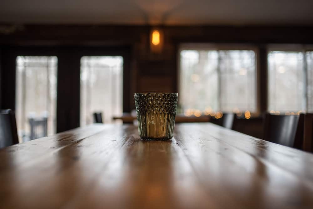 Creekside Inn