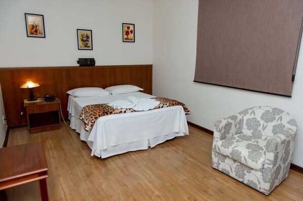 Luxury Double Room | Minibar, desk, blackout drapes, free cribs/infant beds - Hotel Premier (Rio Claro)