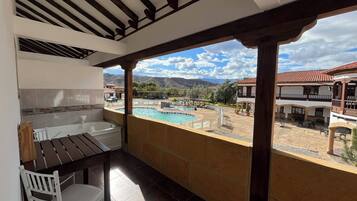 Suíte, 1 cama King | Terraço/pátio