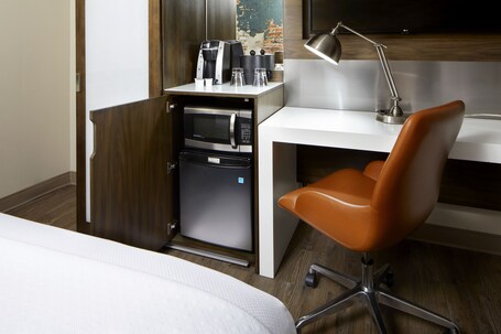 Cambria Hotel Chicago Loop Theatre District - Image 34