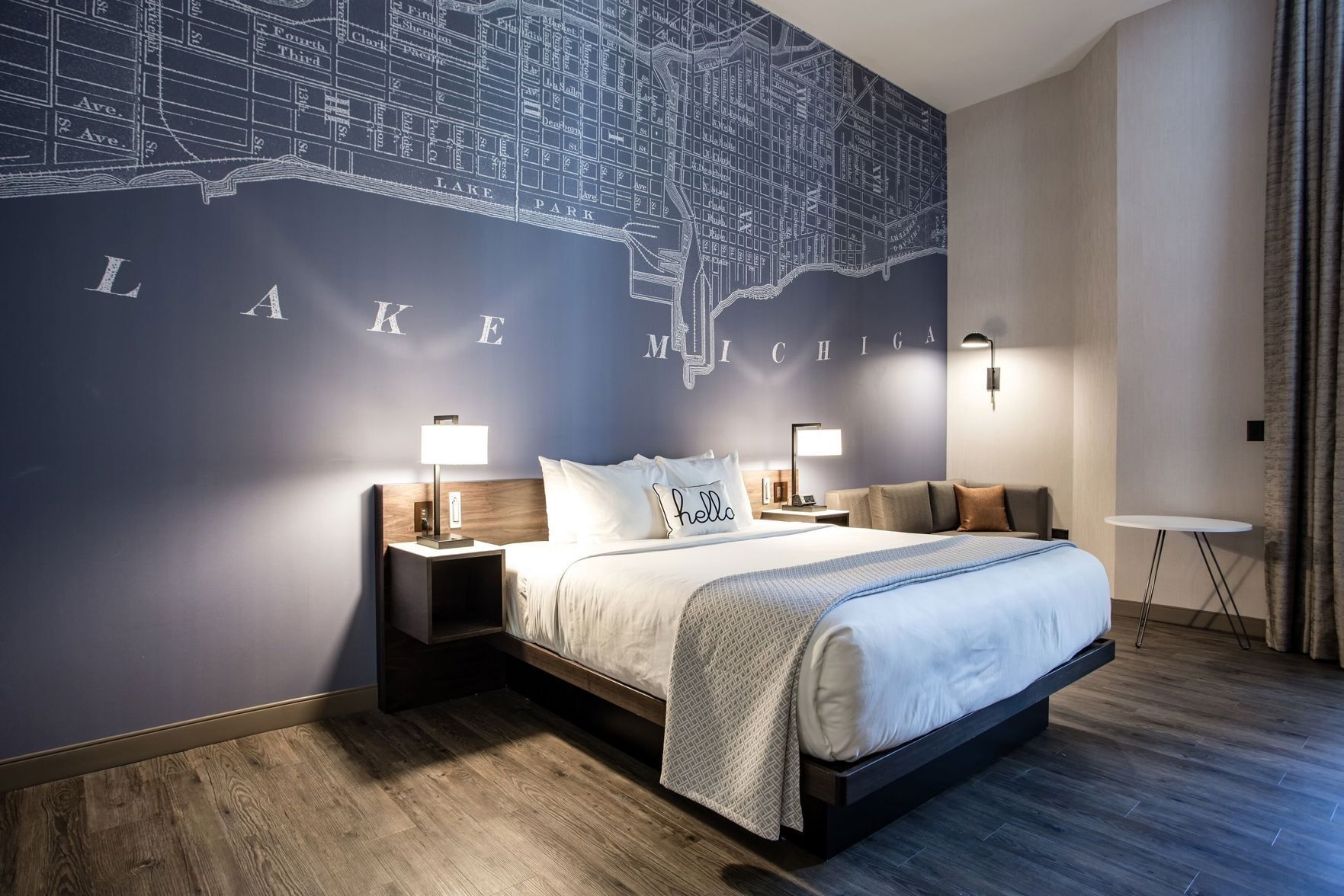 Ropa de cama de alta calidad y escritorio 