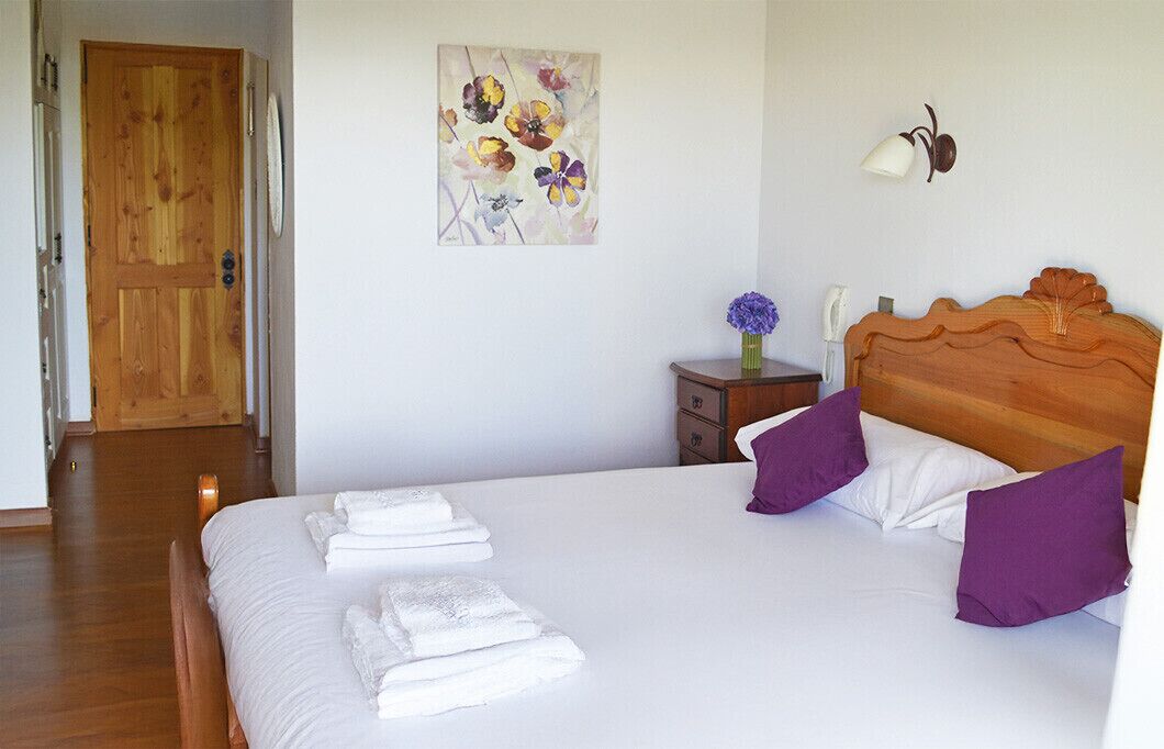 Standardværelse - 1 kingsize-seng - balkon - parkudsigt | Premium-sengetøj, minibar, pengeskab på værelset, skrivebord