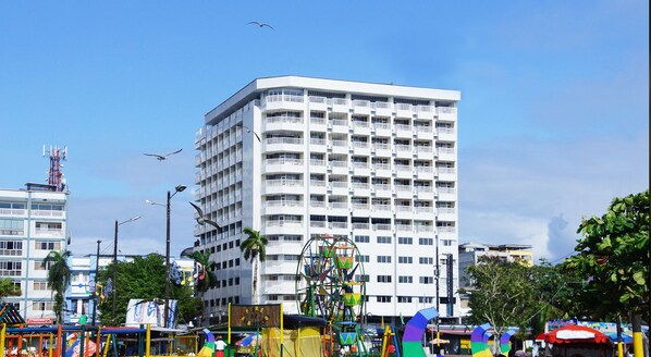 ด้านหน้าที่พัก