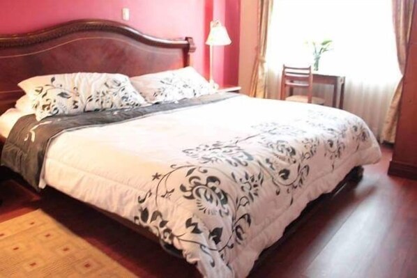 In-room safe, desk, iron/ironing board, free rollaway beds