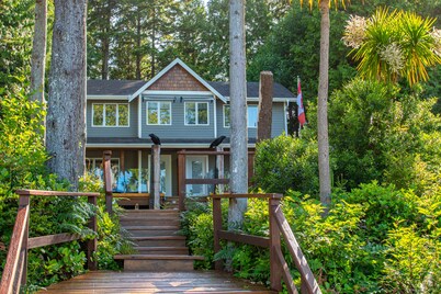 The Francis Boutique Inn