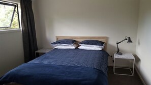 Casa, 2 quartos, cozinha, vista para o oceano | 2 quartos, ferros/tábuas de passar roupa, berços grátis, roupa de cama