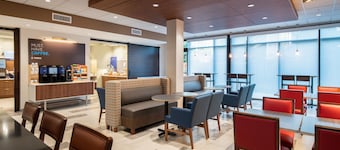 Holiday Inn Express & Suites Camas - Vancouver by IHG