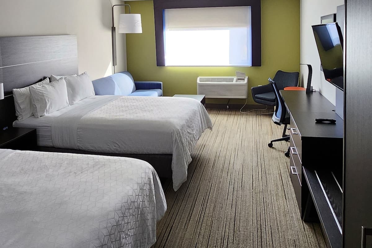 Suite, 2 Queen Beds