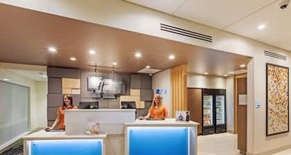 Holiday Inn Express & Suites Chanute by IHG