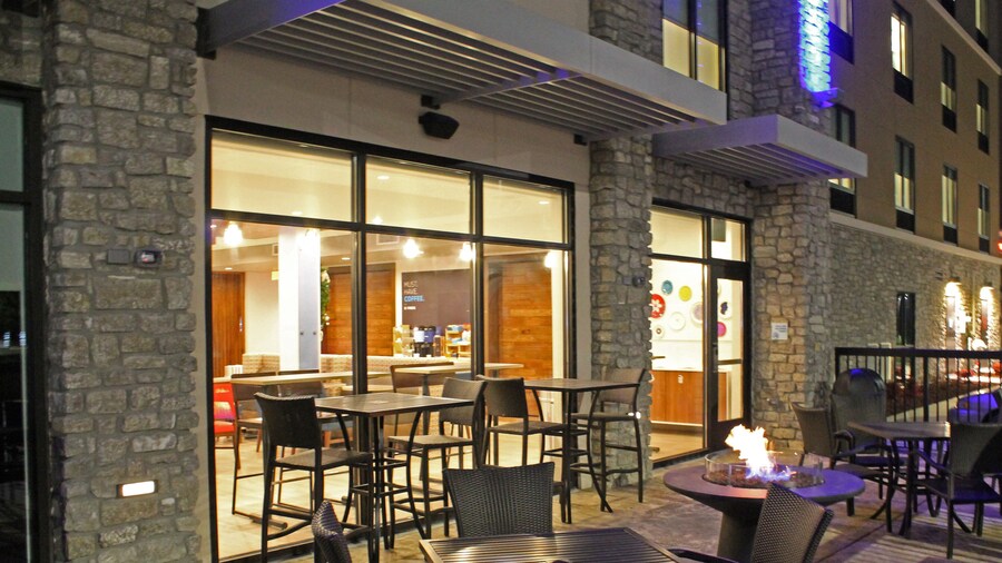 Holiday Inn Express & Suites St. Louis South - I-55 by IHG