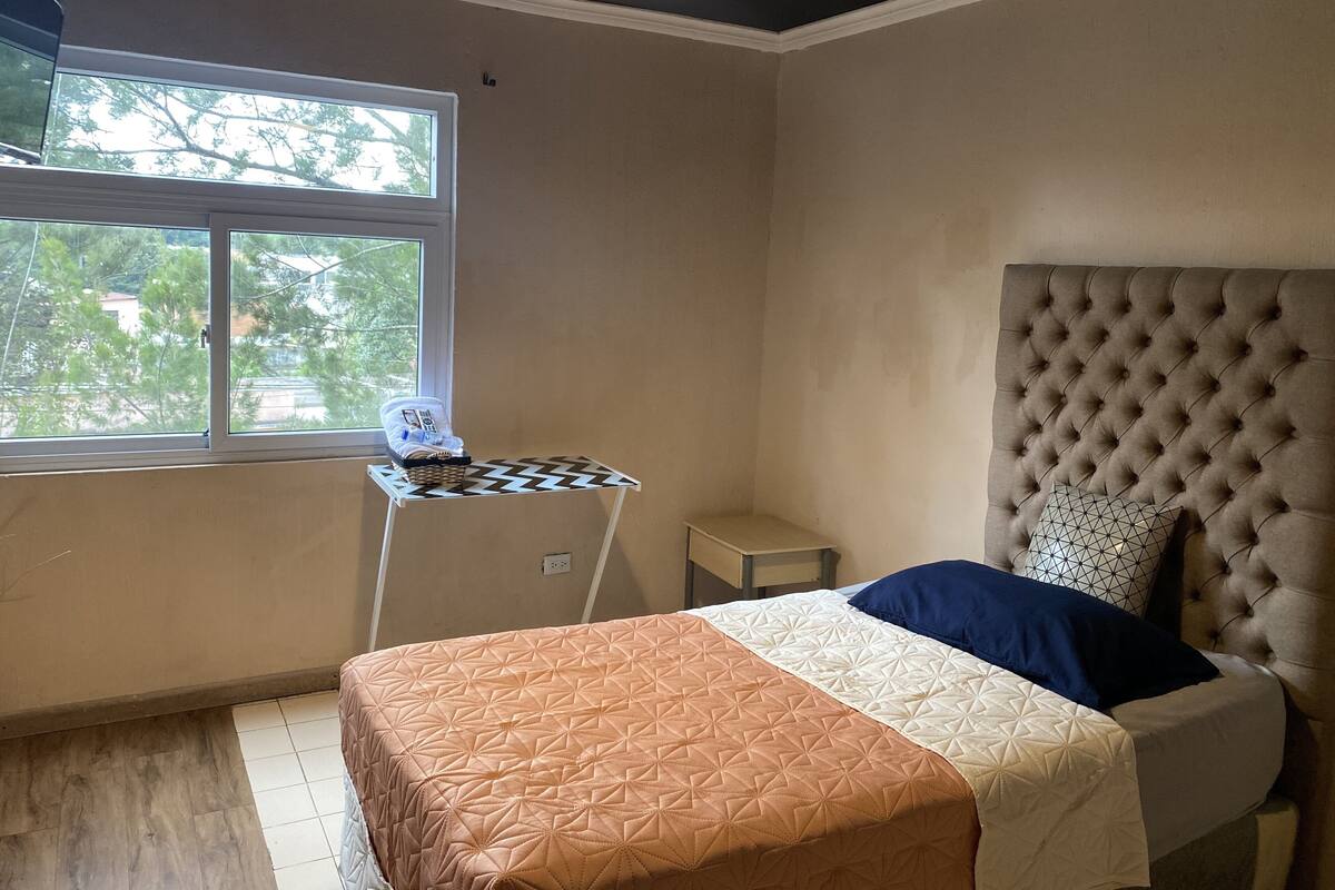 Basic Single Room, 1 Single Bed, Shared Bathroom