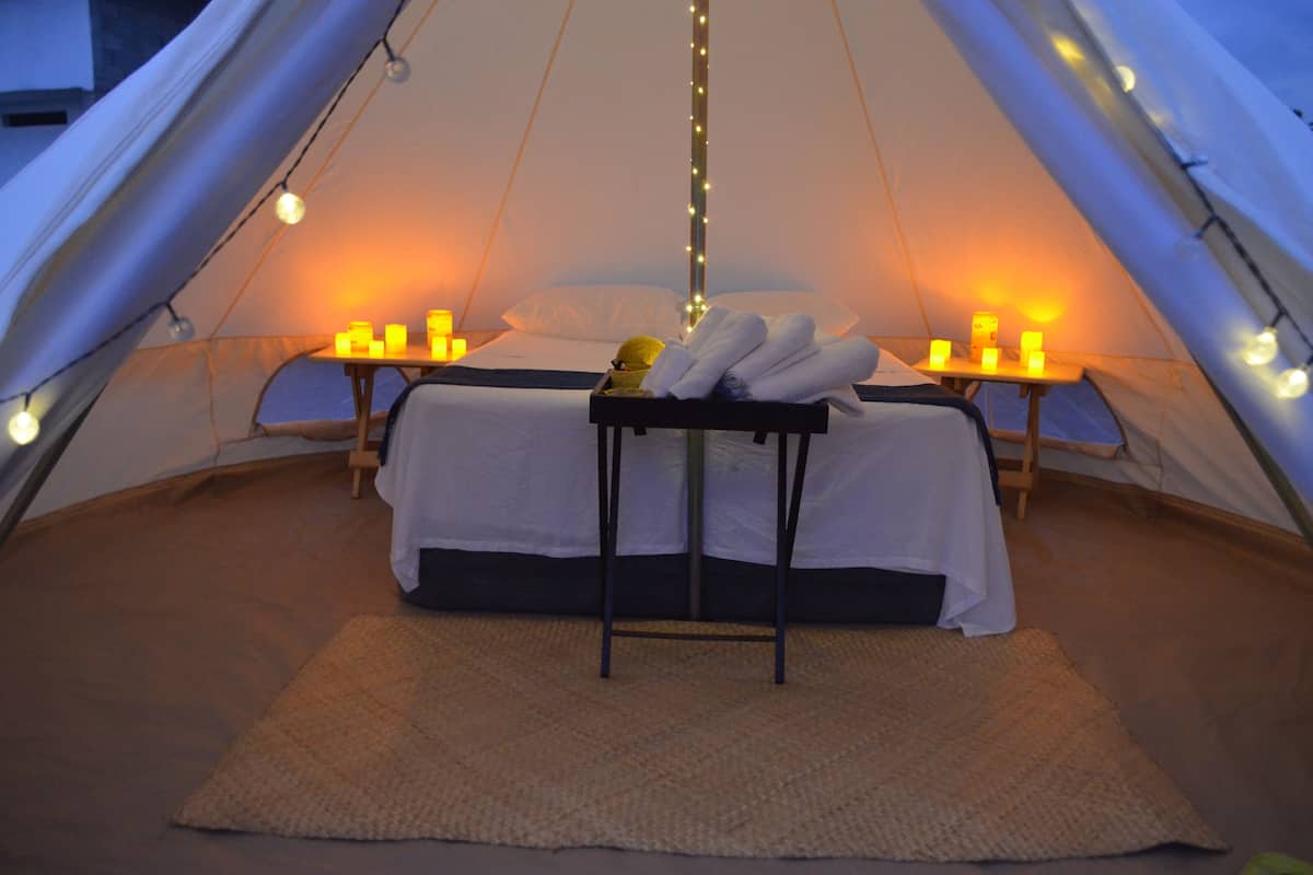 Luxury Tent, 1 Queen Bed, Beachfront | Rollaway beds