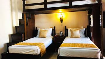 Habitació familiar (Superior) | 1 dormitori, escriptori, planxa i posts de planxar i wifi gratuïta