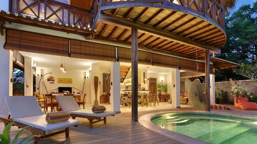 Breezy Point Villas