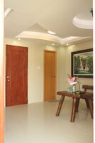 Family Room | Iron/ironing board, free WiFi, bed sheets