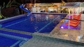 Udendørs pool