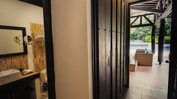 Superior Double Room | Bathroom | Shower, rainfall showerhead, designer toiletries, hair dryer