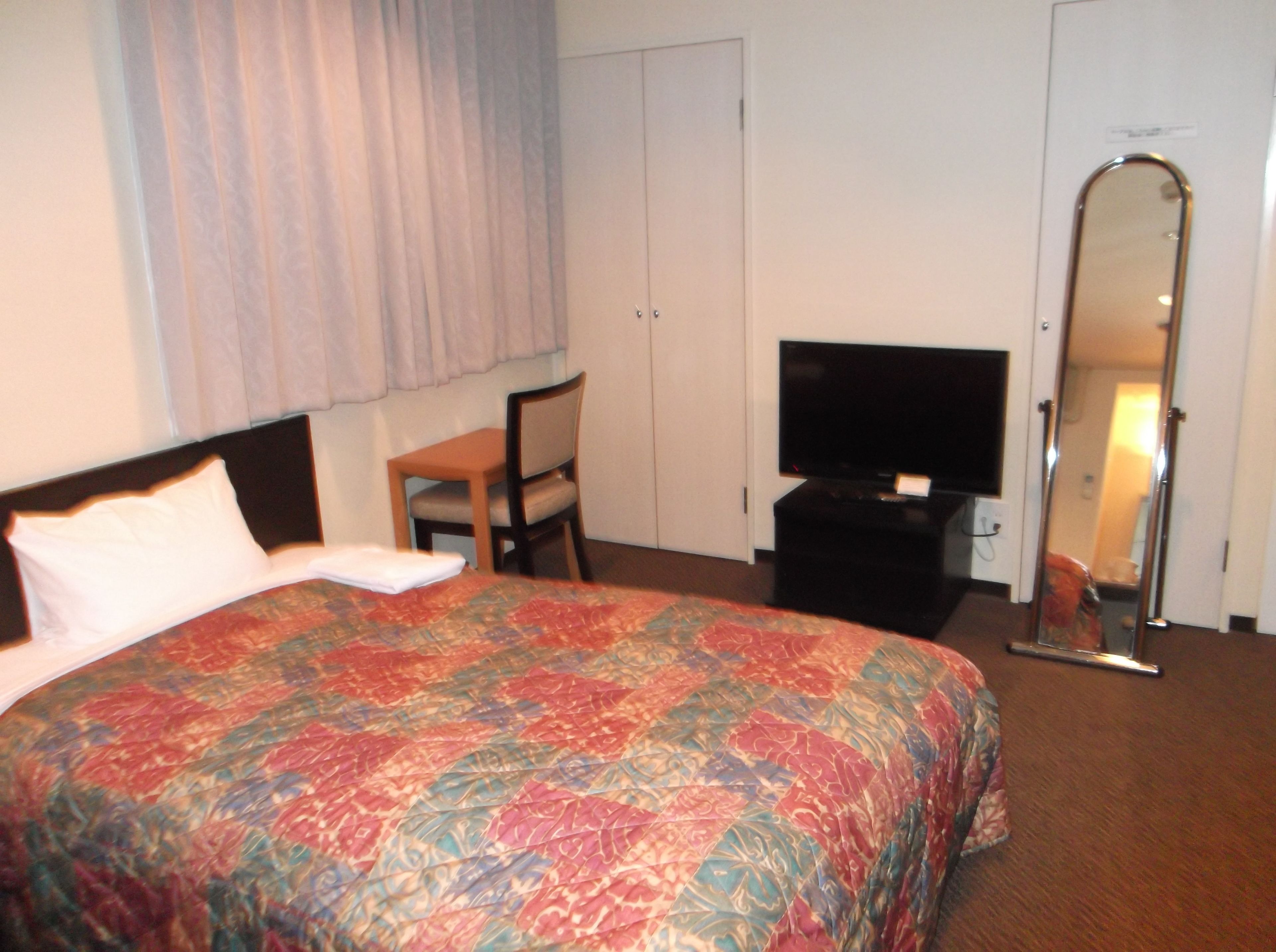 Twin Room, Smoking | Free WiFi, bed sheets