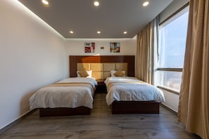 Apartment, 2 Bedrooms | 1 bedroom, Egyptian cotton sheets, premium bedding, minibar