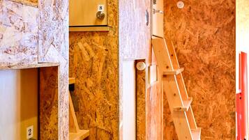 Eenvoudig huis, niet-roken (Private Vacation Home, Free Wi-Fi) | Gratis wifi, beddengoed