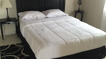 Chambre Double Deluxe | Rideaux occultants, lits pliants/supplémentaires, Wi-Fi gratuit