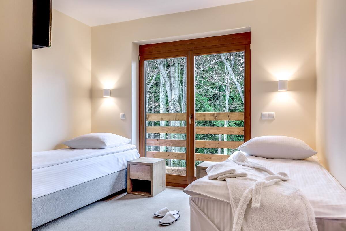 standard double or twin room, 1 double or 2 single beds | in-room safe, desk, iron/ironing board, cots/infant beds